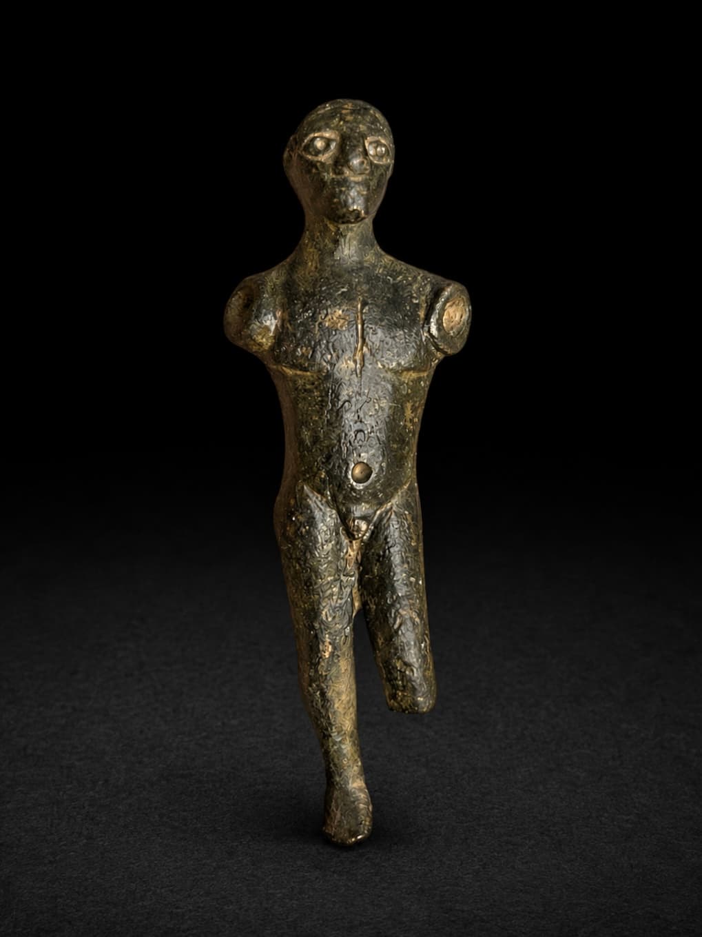 Votive Bronze figure of an ephebe 8 cm